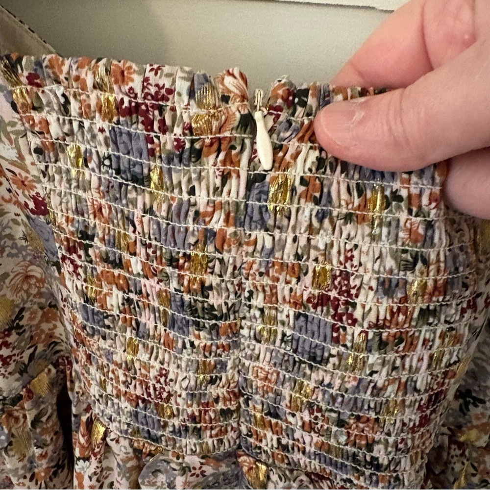Anthropologie Free the Roses Floral with Gold Print Babydoll. Size Medium. - Picture 7 of 15